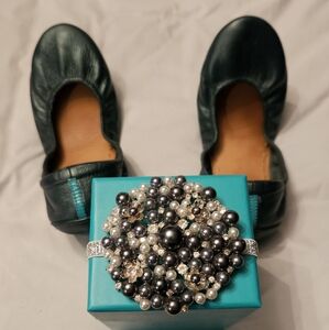 Rare Tahitian Pearl Like New Tieks